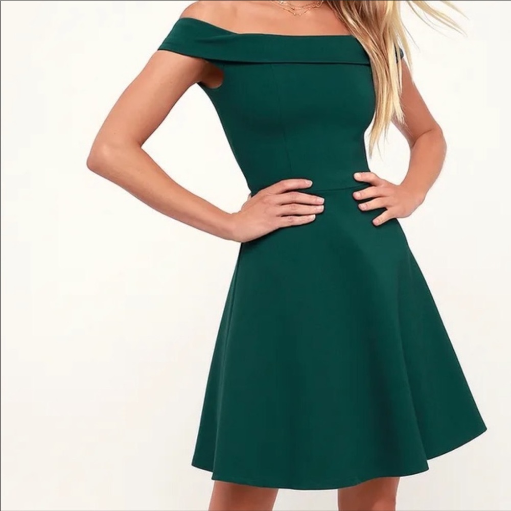 NWT Lulus Off the Shoulder Skater dress XS